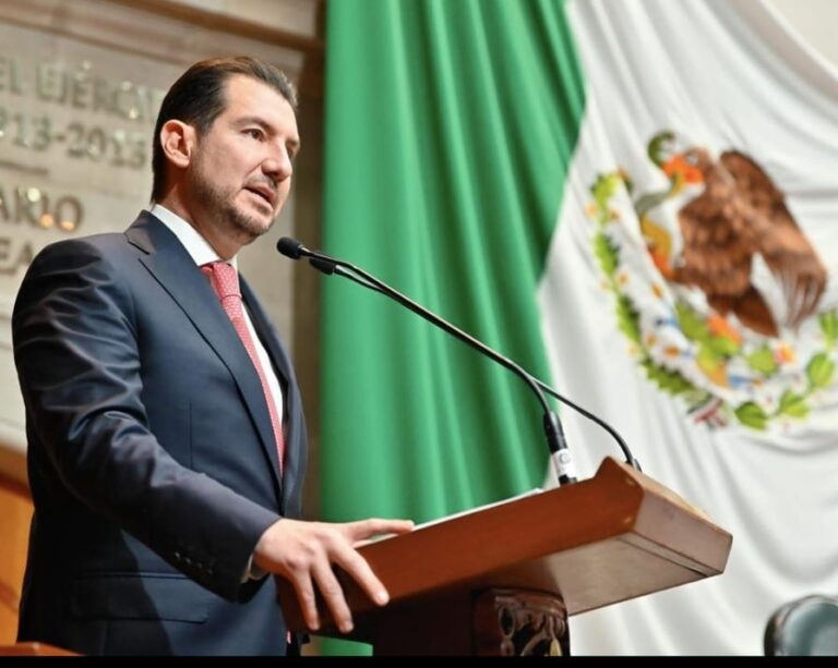 Emociona a priistas discurso de Elías Rescala en Cámara de Diputadas y Diputados de Toluca, Estado de México