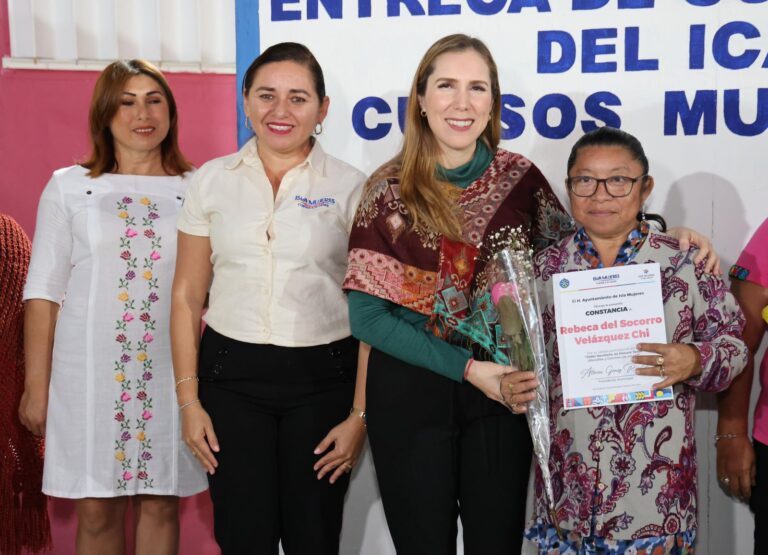 Gobierno de Isla Mujeres impulsa el empoderamiento de las mujeres a través de cursos de capacitación