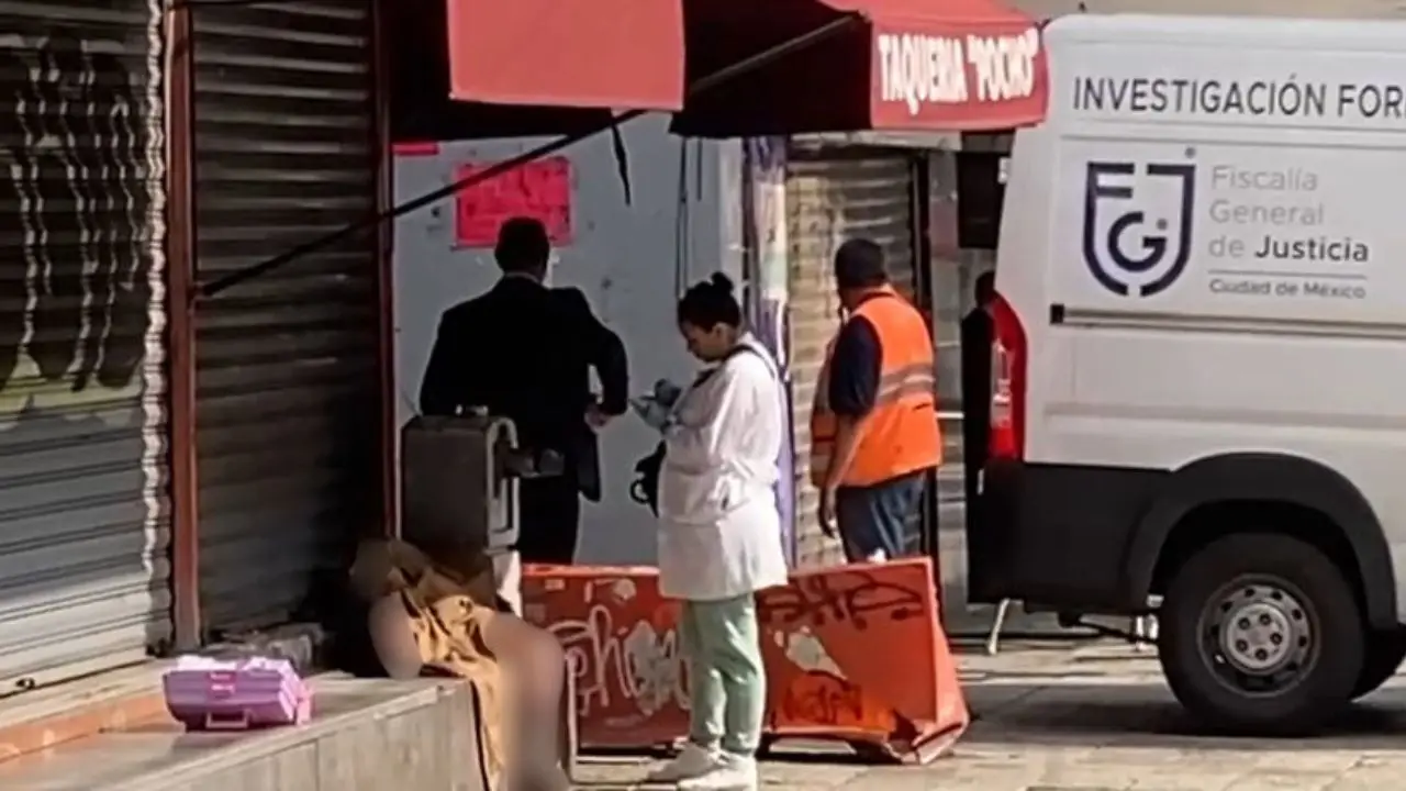 muere-persona-en-situacion-de-calle-afuera-del-metro-san-juan-de-letran