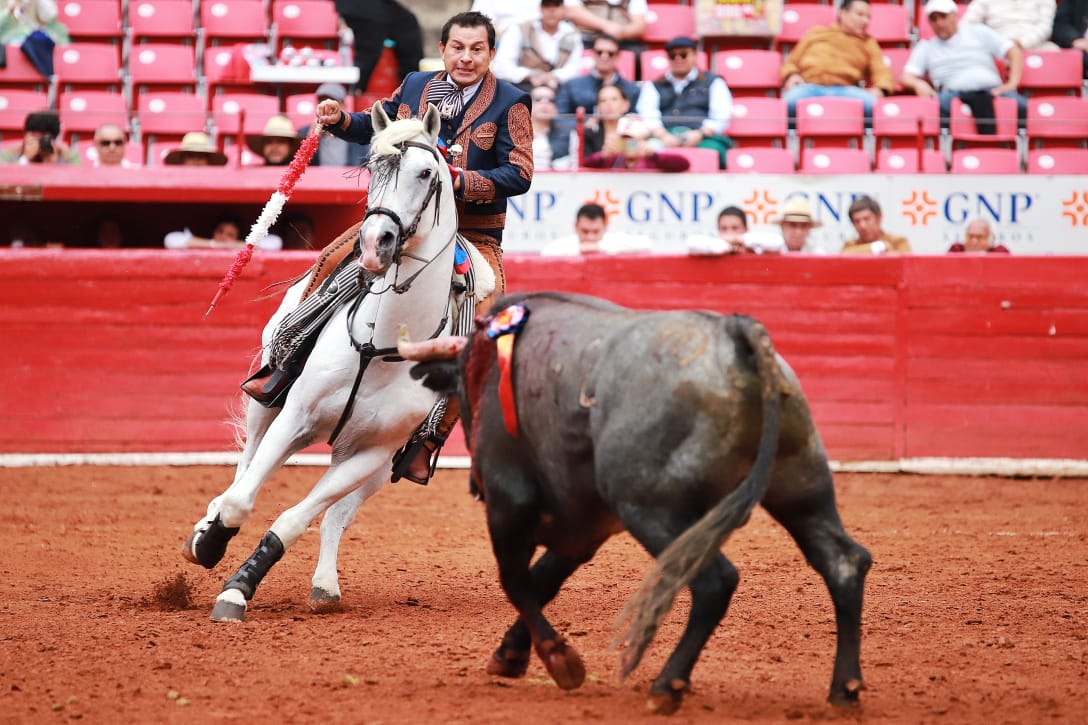 Cuauhtémoc Ayala haciendo historia en la México