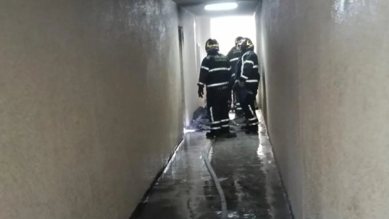 16f2bf54de8b400587cb182e2a302ef0