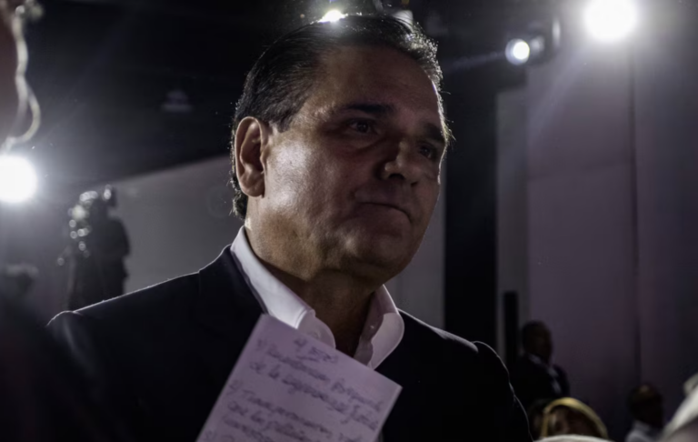 665c8bd4f6b7466a8f9b58e38172f9ea