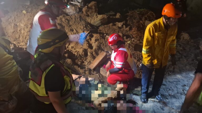 6937303c5f5d48aea4b8b8c4cdef7960