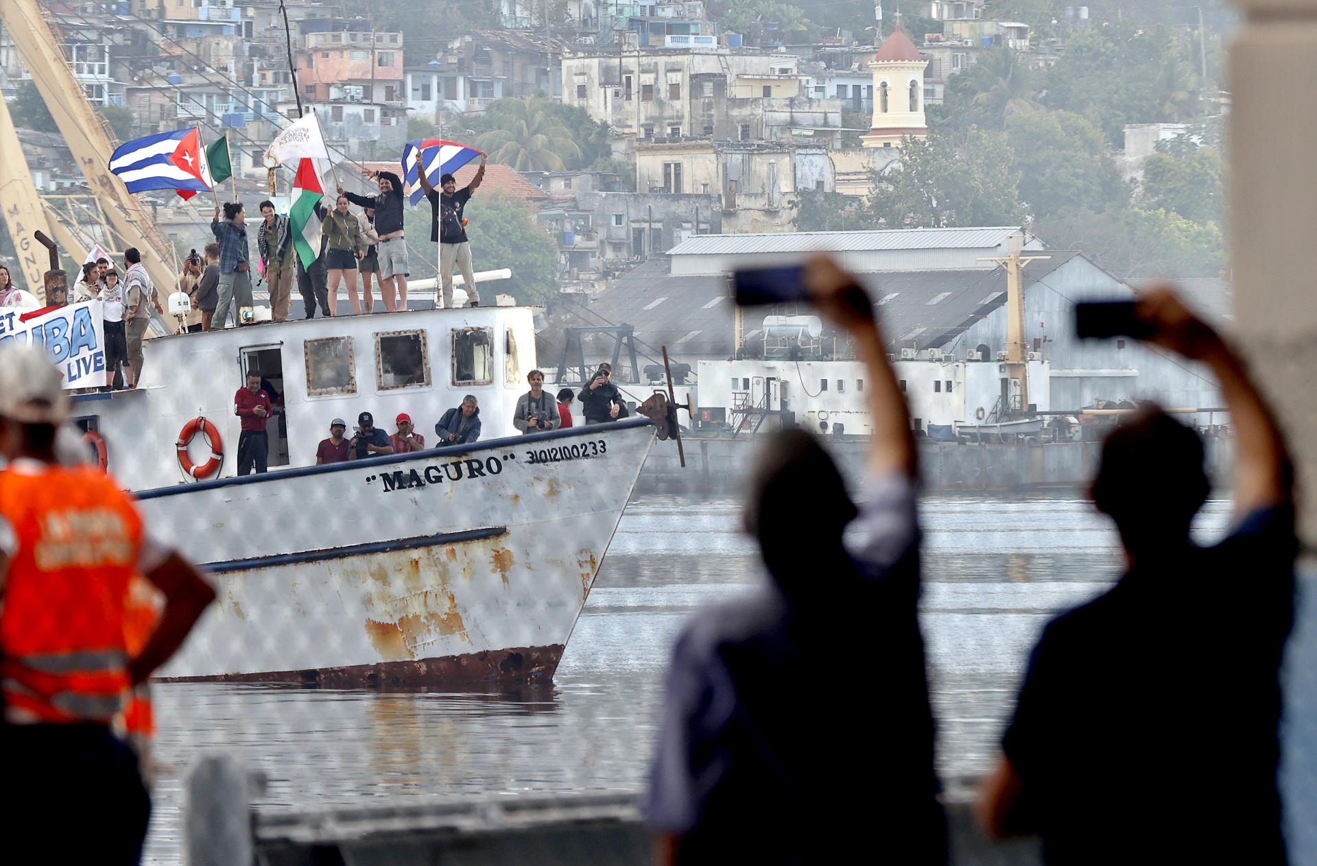 Llega a Cuba el primer barco del Convoy Nuestra América