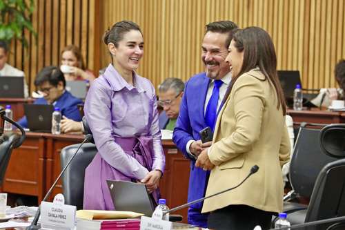 69f0222dfeb643799e2d2ba86a6ea593