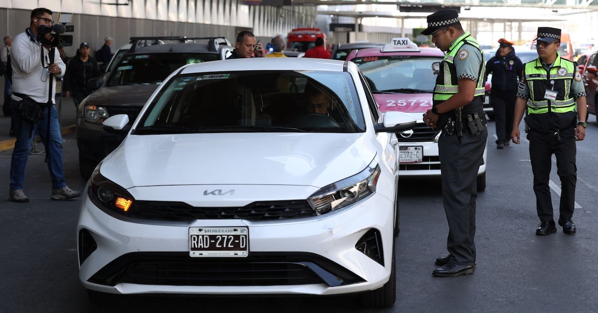 76b2f12eda57487c81f37c2bf0ba426a