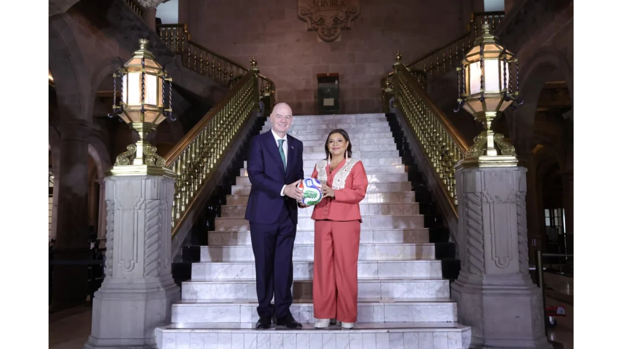 95db801e8e974f37bcf4eb50f74fddc3