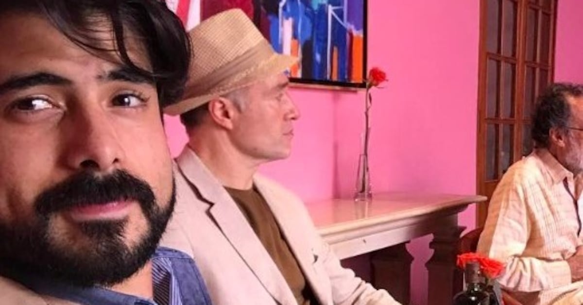 9d9878a833d34f85aa90584bf20a916d