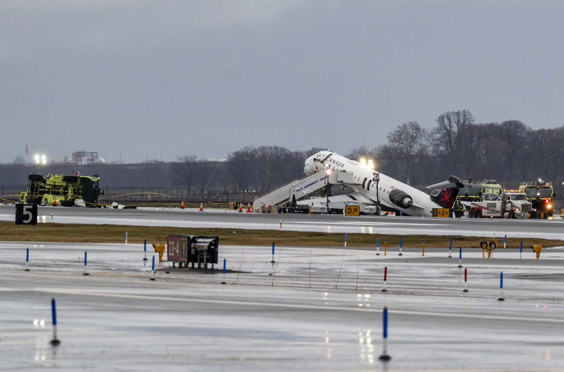 Reabren pista del aeropuerto LaGuardia de Nueva York donde ocurrió accidente de avión