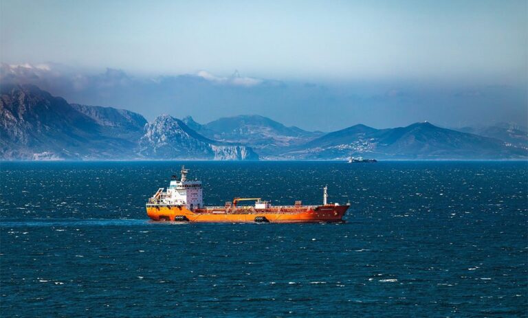 6dcb7f666cb54b1a9e7cc88285bfea61