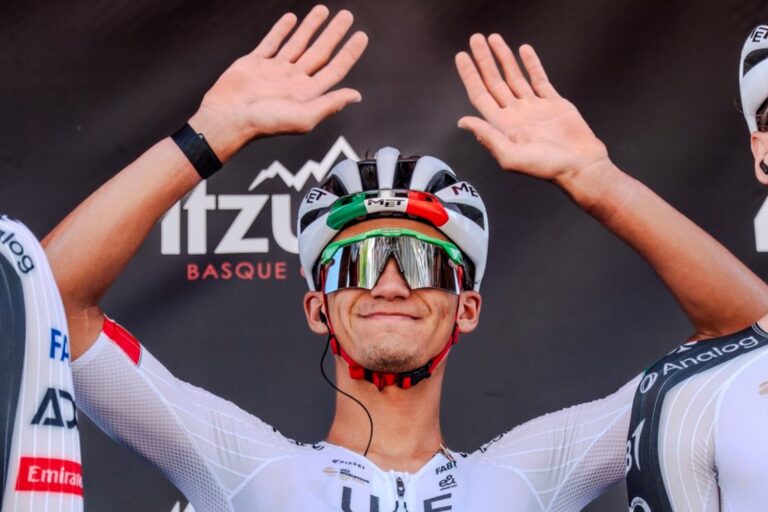 876fab98b940478a9eb76297c3c2e8dd