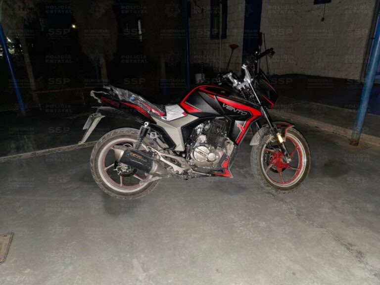 8c01722220284d9faecdf22c4ff704ad