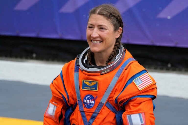 ed7c10ab55764652a1b33da85c43bdc2