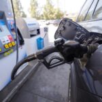 El precio de la gasolina en EEUU sigue al alza y se sitúa en 4,10 dólares por galón