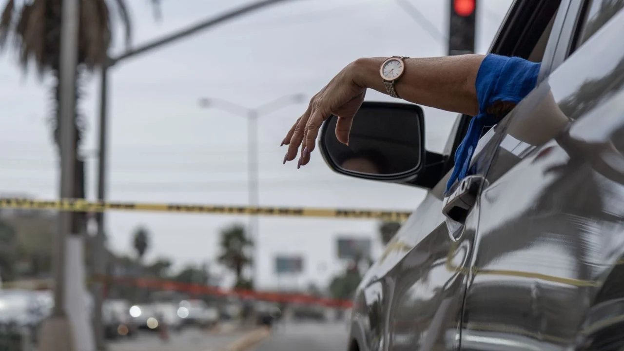 fdc1e3ebb1384c229162cfc7a5412e58