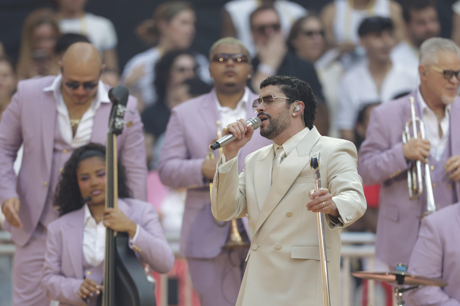 Bad Bunny convierte en un baile inolvidable el inicio de su histórica residencia en Madrid